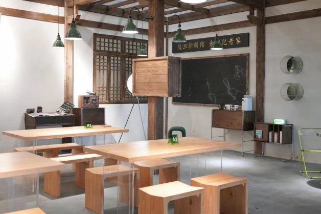 在精东影业影院，怎么“看戏”？